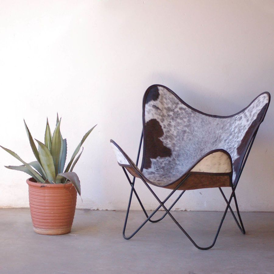 Dark Brown Spots and Speckles White Nguni Hide Butterfly Chair